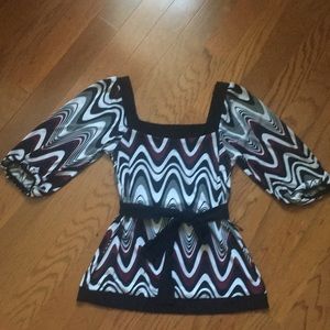 Beautiful Rampage top. Very gently used.size S